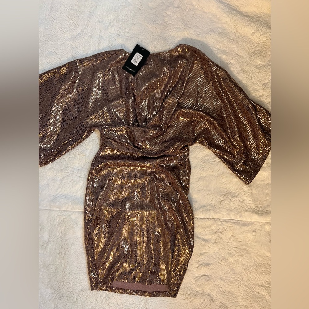 Brand new Women’s sequence Fashion Nova dress